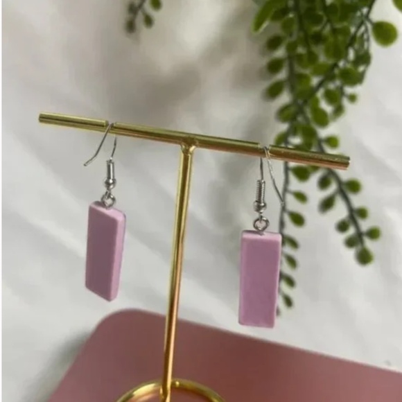 ⭐️❤️FREE Candy Razzles Gum Sweet Snack Food Drop Pop Art Artsy Drop Hip Earrings - Picture 4 of 5